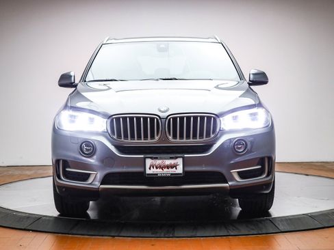 Used 2017 BMW X5 xDrive35d image 2