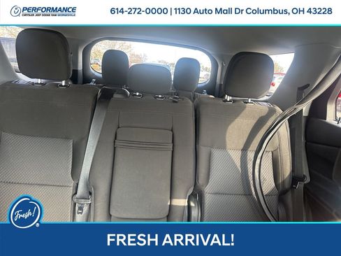 Used 2023 Ford Explorer XLT image 25