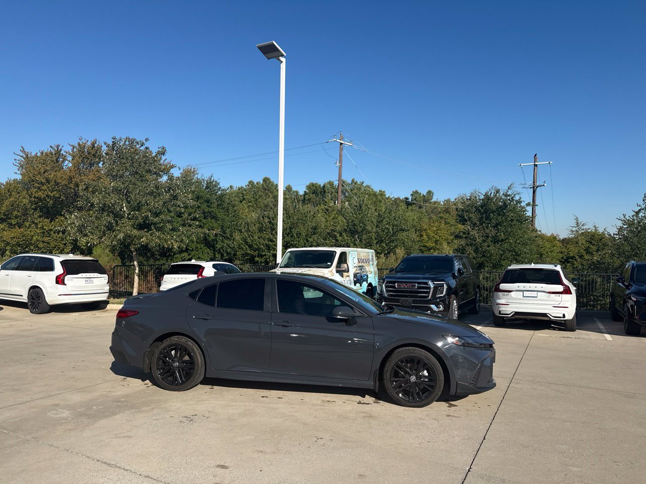 Used 2025 Toyota Camry SE w/ Multimedia Upgrade Package AWD/4WD image 7