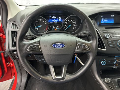 Used 2016 Ford Focus SE w/ Equipment Group 201A FWD image 20
