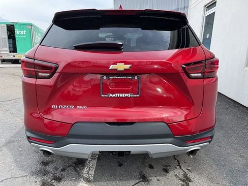 Used 2023 Chevrolet Blazer LT AWD/4WD image 4