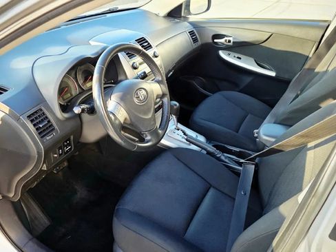 Used 2010 Toyota Corolla S image 9