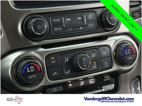 Used 2017 Chevrolet Suburban LT RWD image 14