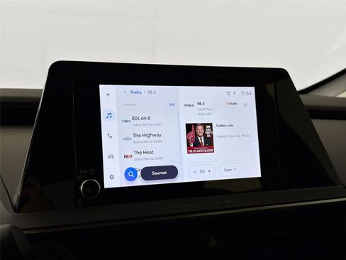 Certified 2024 Toyota Prius XLE image 23