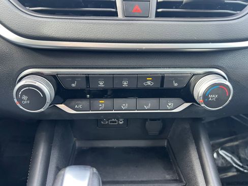 Used 2021 Nissan Altima 2.5 SR w/ SR Premium Package image 22