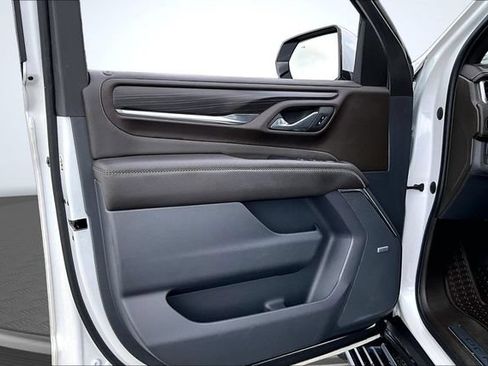 Used 2023 GMC Yukon Denali w/ Denali Reserve Package AWD/4WD image 20