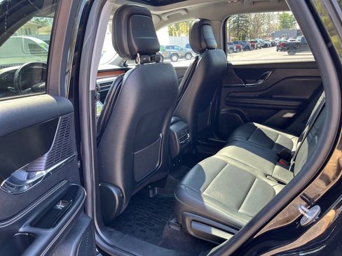 Used 2022 Lincoln Corsair Reserve w/ Equipment Group 201A AWD/4WD image 9