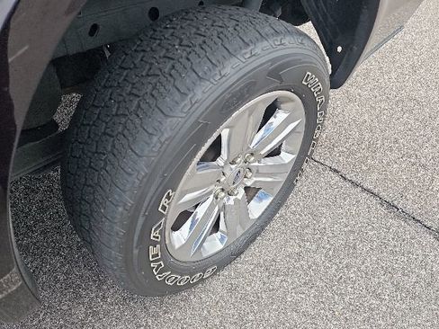 Used 2020 Ford F150 Lariat w/ Equipment Group 502A Luxury AWD/4WD image 13