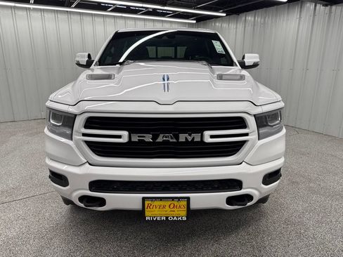 Used 2023 RAM 1500 Laramie AWD/4WD image 2
