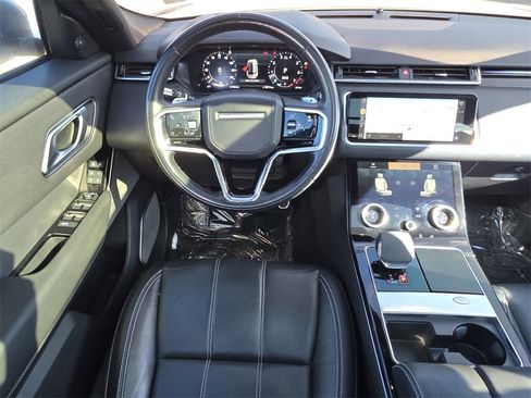 Used 2021 Land Rover Range Rover Velar R-Dynamic S image 21