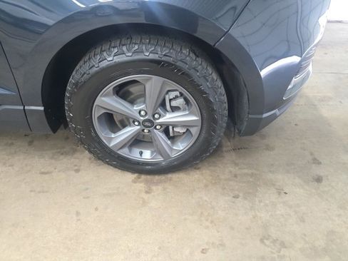 Used 2022 Ford Edge SEL w/ Sport Appearance Package image 2