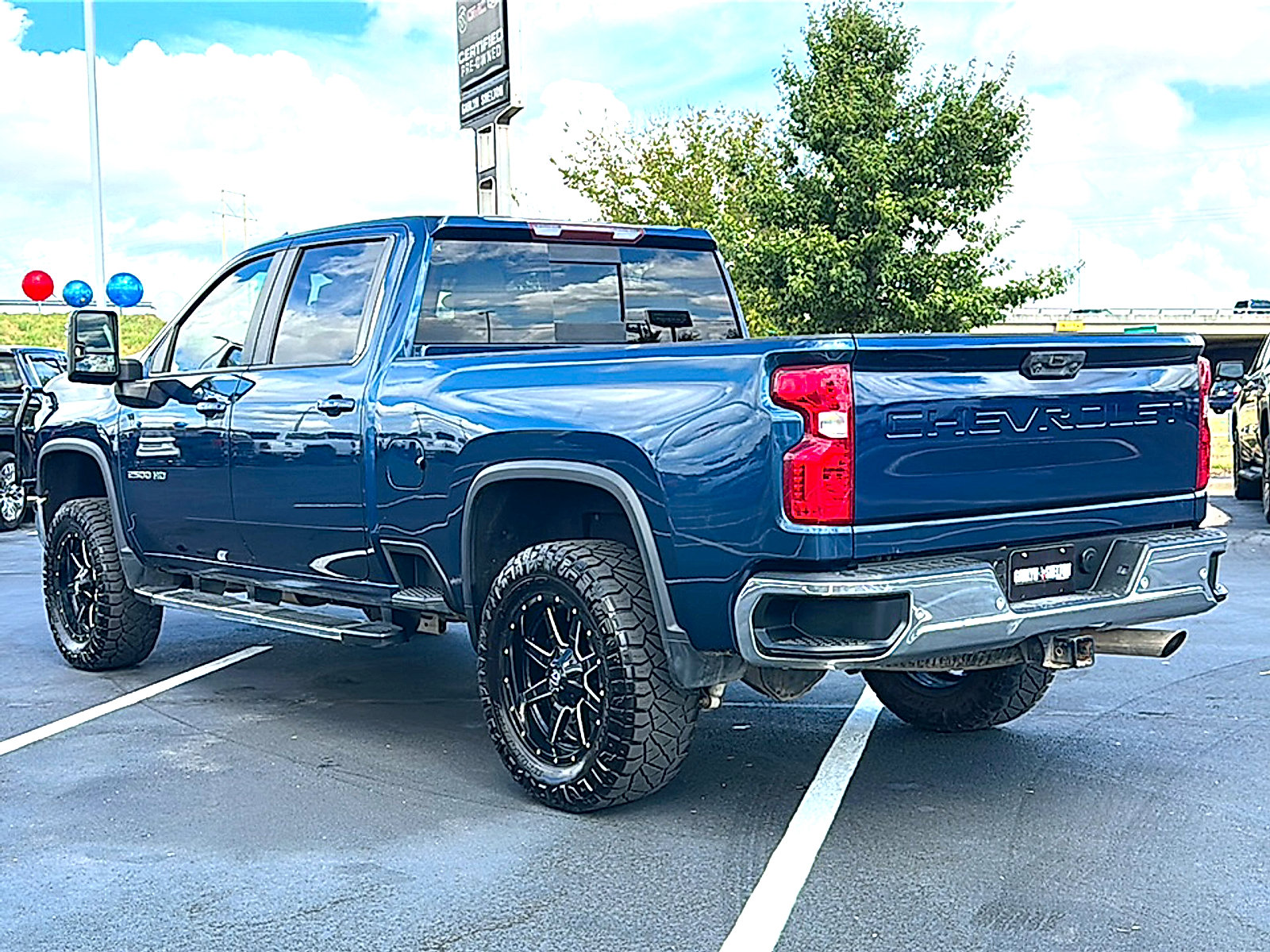 Used 2020 Chevrolet Silverado 2500 LT w/ All Star Edition AWD/4WD image 6