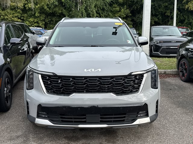 Used 2025 Kia Sorento EX FWD image 2