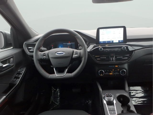 Used 2025 Ford Escape ST-Line Select AWD/4WD image 10