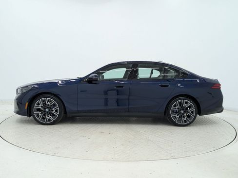 New 2026 BMW 530i w/ Executive Package RWD image 2