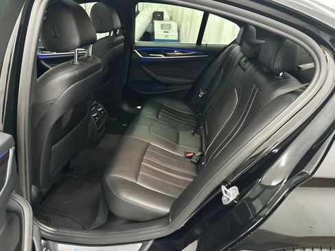 Used 2019 BMW 530e w/ Convenience Package RWD image 31