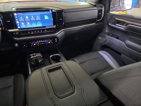 Used 2022 Chevrolet Silverado 1500 RST w/ All Star Edition Plus AWD/4WD image 13
