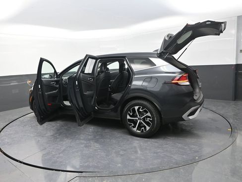 Used 2024 Kia Sportage EX image 35