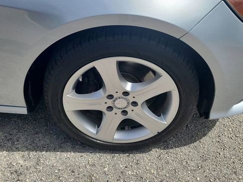 Used 2016 Mercedes-Benz E 350 4MATIC Sedan image 7