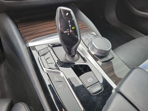 Used 2018 BMW 540i xDrive AWD/4WD image 18