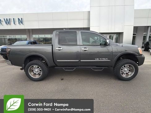 Used 2008 Nissan Titan LE AWD/4WD image 5