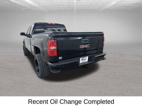 Used 2015 GMC Sierra 1500 SLT w/ All-Terrain Package AWD/4WD image 10
