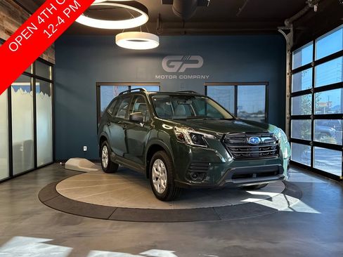 Used 2022 Subaru Forester w/ Popular Package #1 AWD/4WD image 1