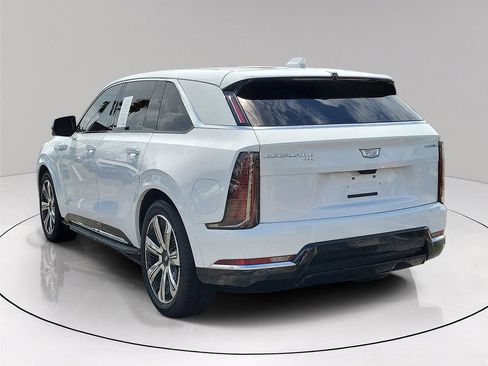 Used 2025 Cadillac Escalade IQ Luxury 2 AWD/4WD image 4
