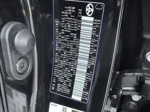 Used 2024 Toyota Corolla LE image 23