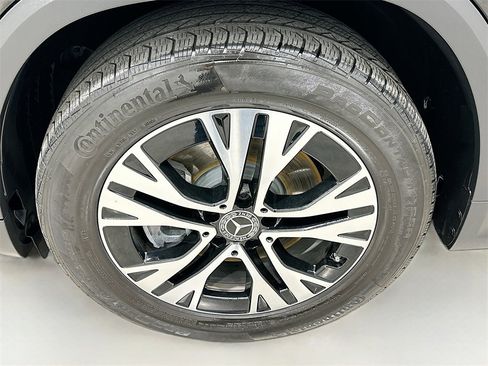 Used 2024 Mercedes-Benz GLA 250 4MATIC image 30