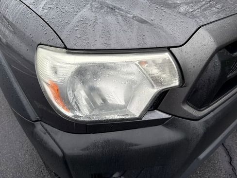 Used 2013 Toyota Tacoma 4x4 Regular Cab image 12