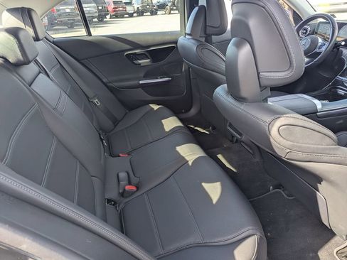 Used 2023 Mercedes-Benz C 300 Sedan image 29