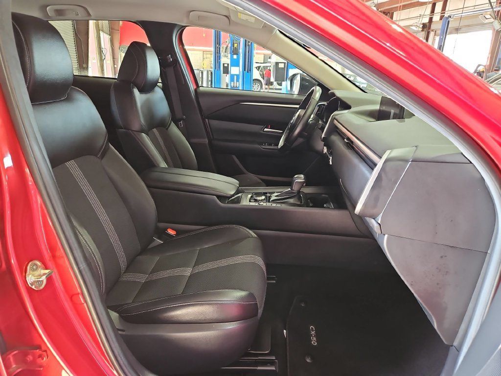 Used 2025 MAZDA CX-50 2.5 Hybrid w/ Preferred Pkg AWD/4WD image 28