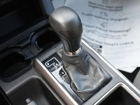 Used 2023 Toyota Tacoma SR5 AWD/4WD image 37