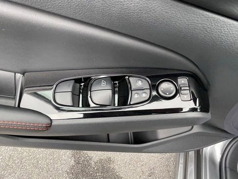 New 2025 Nissan Altima 2.5 SR image 11