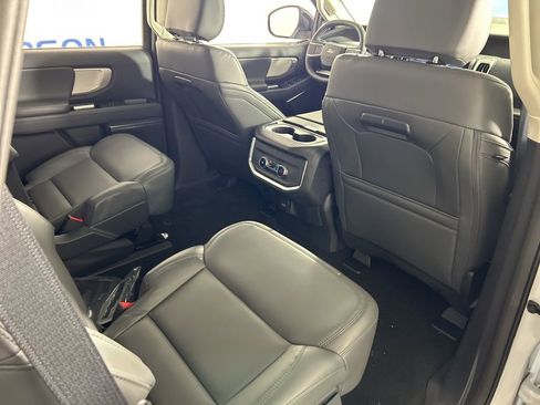 New 2026 Ford Expedition Active image 31