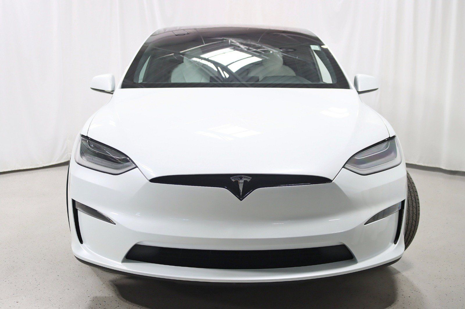 Used 2023 Tesla Model X AWD/4WD image 9