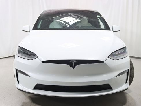 Used 2023 Tesla Model X AWD/4WD image 9