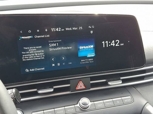 Used 2023 Hyundai Elantra SEL w/ Convenience Package image 17