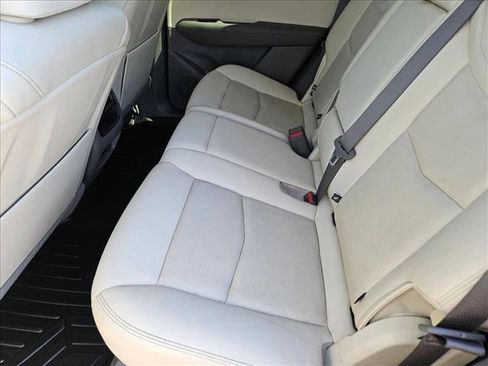 Used 2021 Cadillac XT5 Premium Luxury w/ LPO, Floor Liner Package FWD image 19