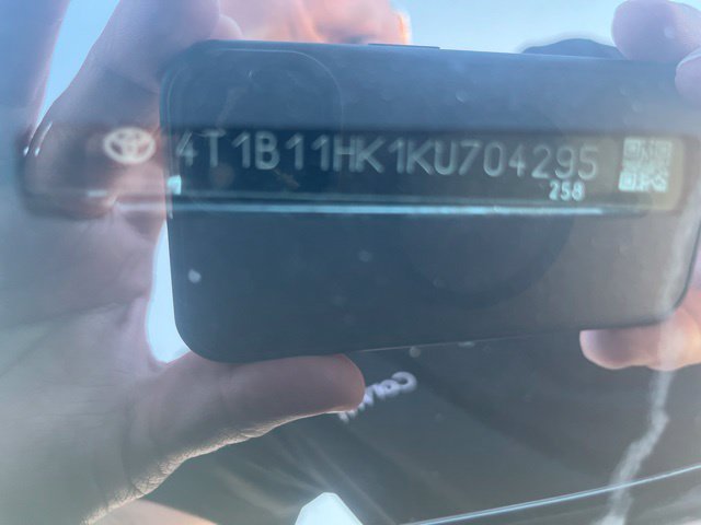Used 2019 Toyota Camry LE FWD image 11