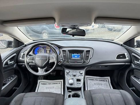 Used 2016 Chrysler 200 Limited w/ Convenience Group image 12