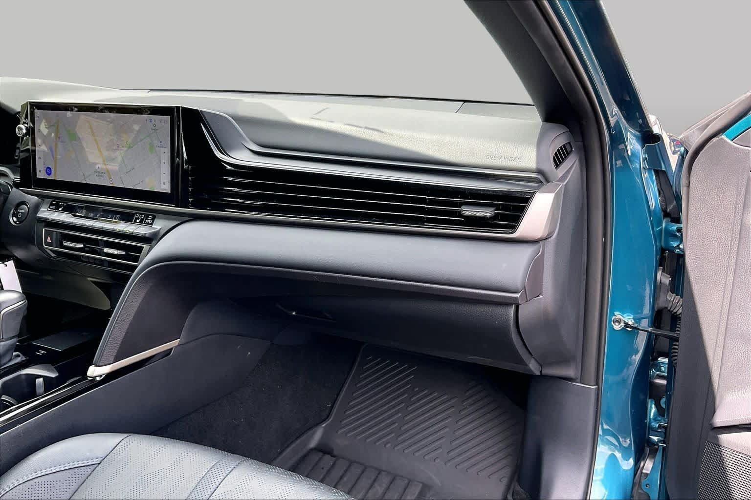 Used 2026 Toyota Camry XSE FWD image 17