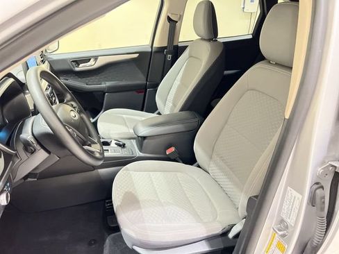 Used 2020 Ford Escape SE FWD image 17