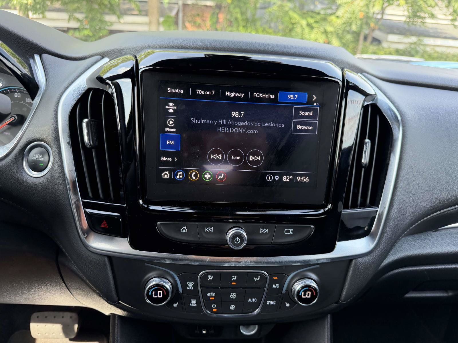 Certified 2023 Chevrolet Traverse LT FWD image 24