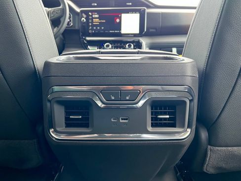 New 2026 GMC Sierra 1500 Denali w/ Denali Reserve Package AWD/4WD image 19