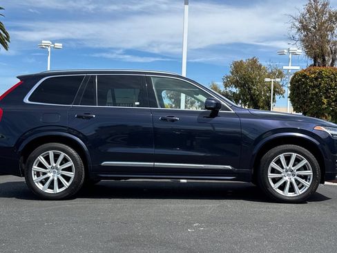 Used 2017 Volvo XC90 T6 Inscription w/ Vision Package AWD/4WD image 4