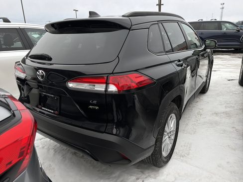 Used 2023 Toyota Corolla Cross LE image 6