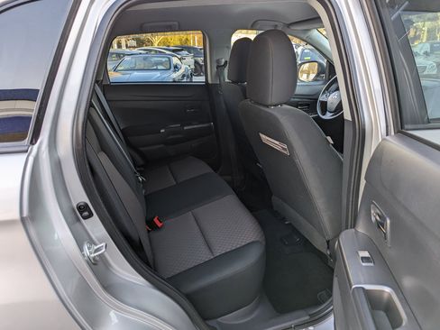 Used 2018 Mitsubishi Outlander Sport ES image 32