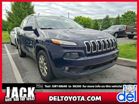 Used 2016 Jeep Cherokee Latitude w/ Cold Weather Group AWD/4WD image 1